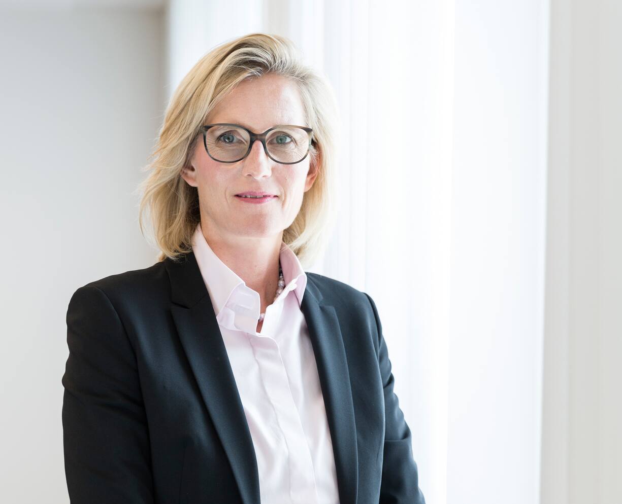 SABINE KELLER BUSSE