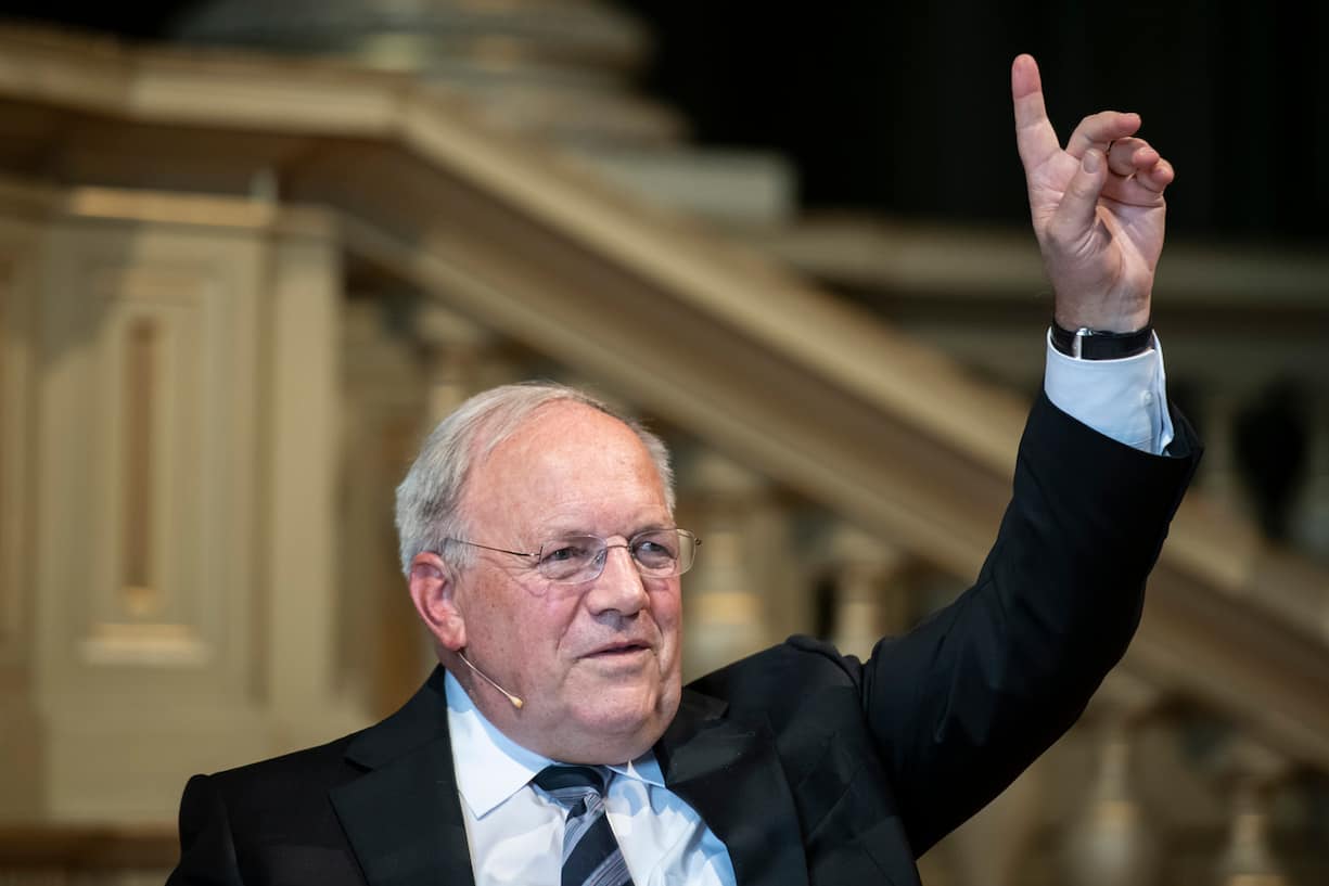 Bundesrat Johann Schneider-Ammann spricht beim Vierertreffen der deutschsprachigen Wirtschaftsminister, am Dienstag, 23. Oktober 2018, in Zuerich. Im Zentrum der Diskussionen an der ETH Zuerich steht die Digitalisierung. (KEYSTONE/Patrick Huerlimann)