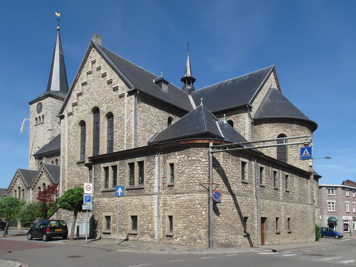 Die Kirche der Klostergemeinde Simpelveld im Süden der Niederlande.