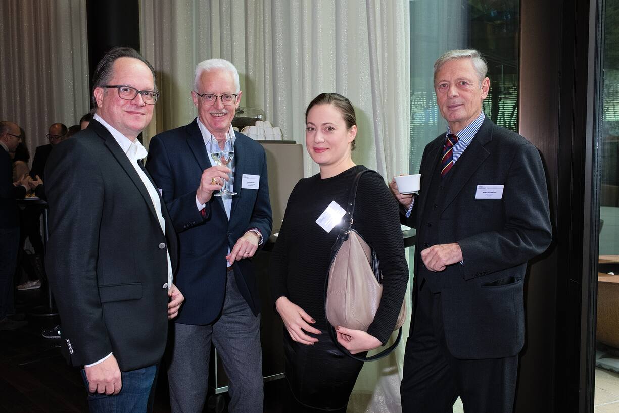 Stefan Egli, Swiss Design Market; James Burke, JBEC Executive Coaching; Martina Unternaehrer, Swiss Design Market; Max Schweizer, Swiss Diplomats