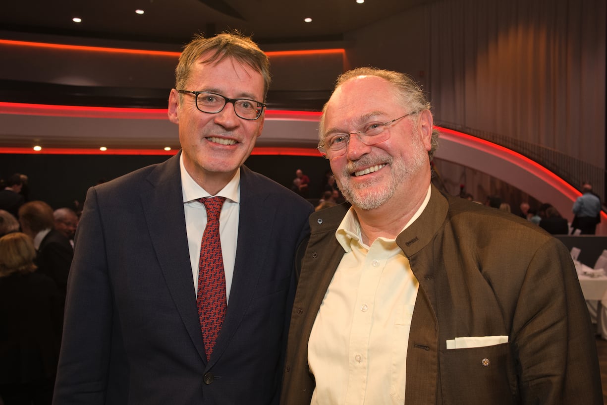 Stephan Herren, VRP, von Graffenried Gruppe;Uwe E. Jocham, Direktionspräsident, Insel Gruppe AG
