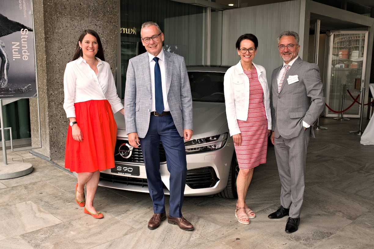 Tiana Angelina Moser, Nationalrätin, GLP;Ruedi Noser, Ständerat, FDP;Lilo Prins, Volvo Car Switzerland AG;Domenico Gaito, Volvo Car Switzerland AG