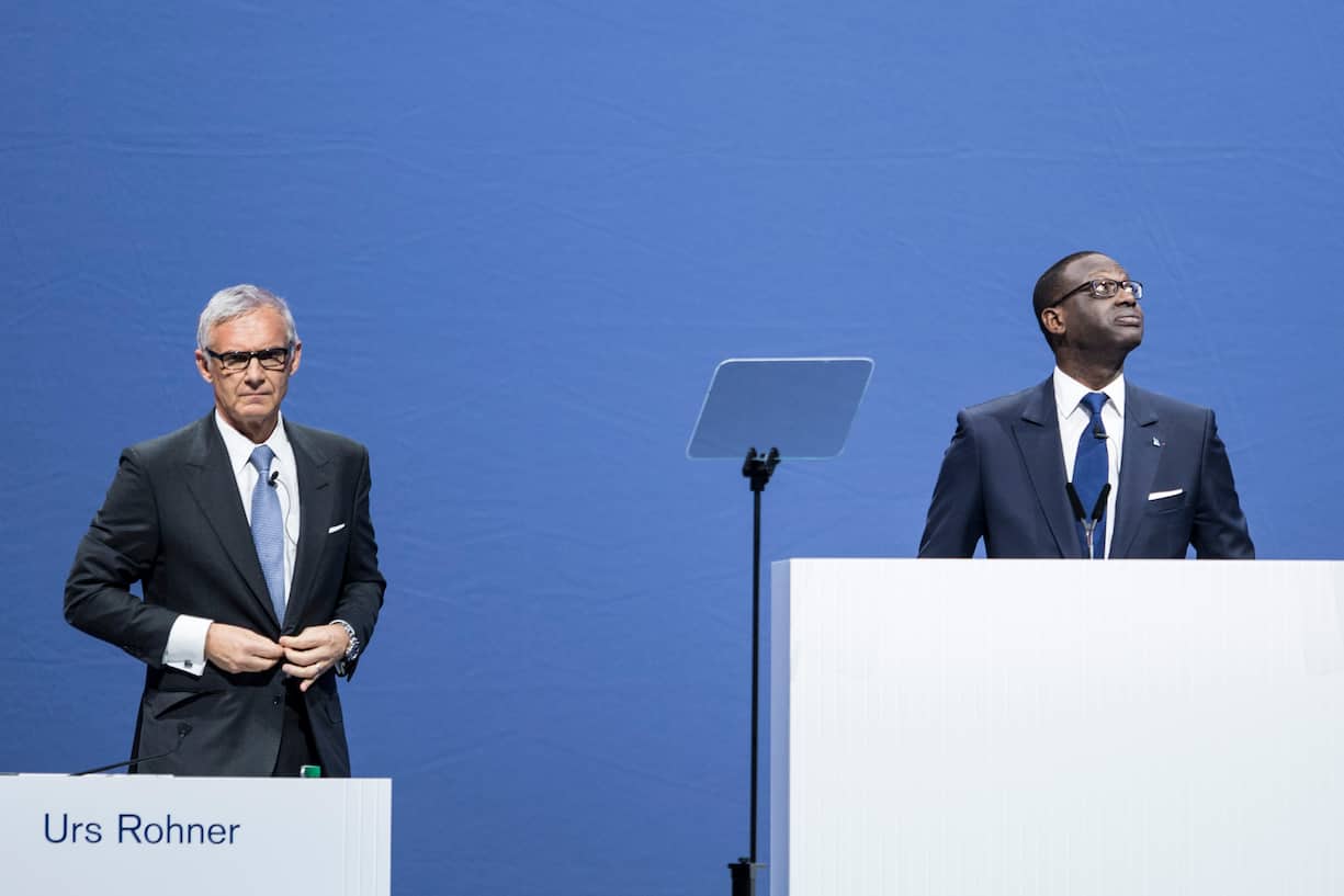Tidjane Thiam, CEO of Switzerland's second biggest bank Credit Suisse (CS), right, speaks next to Urs Rohner, president of the board, left, during the general assembly at the Hallenstadion in Zurich, Switzerland, Friday, April 28, 2017. (KEYSTONE/Ennio Leanza)