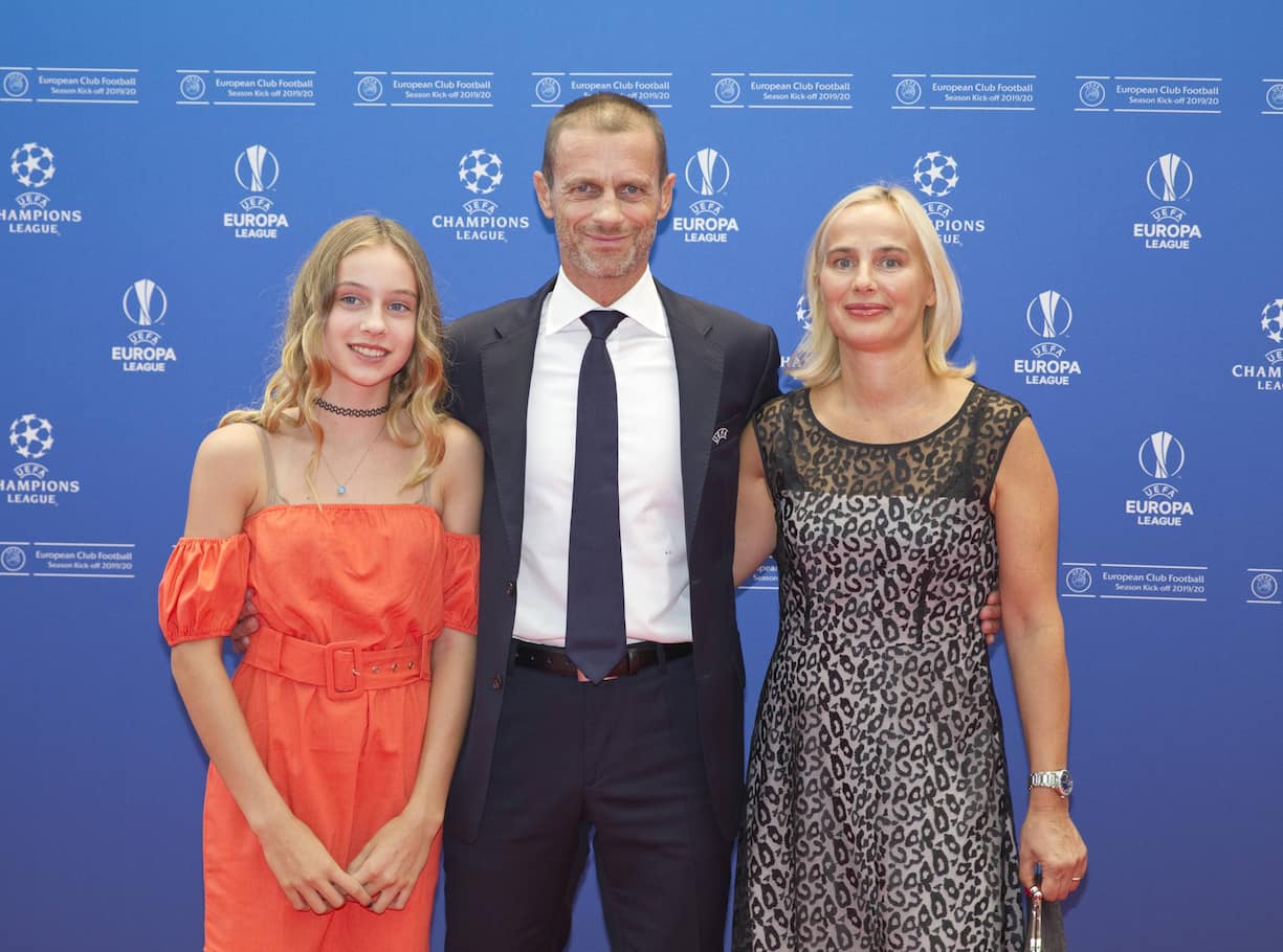 UEFA Präsident Aleksander Ceferin, Ehefrau Barbara und Tochter