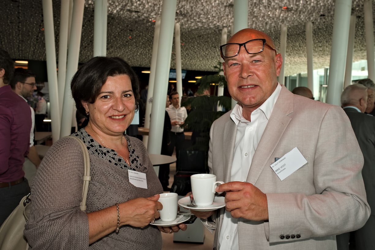 Vassiliki Vassiliki Riesen-Giannoyssios, Standortförderung Kanton Bern; Mike Vogt, SmartSuisse-Giannoyssios, Standortförderung Kanton Bern;Mike Vogt, SmartSuisse