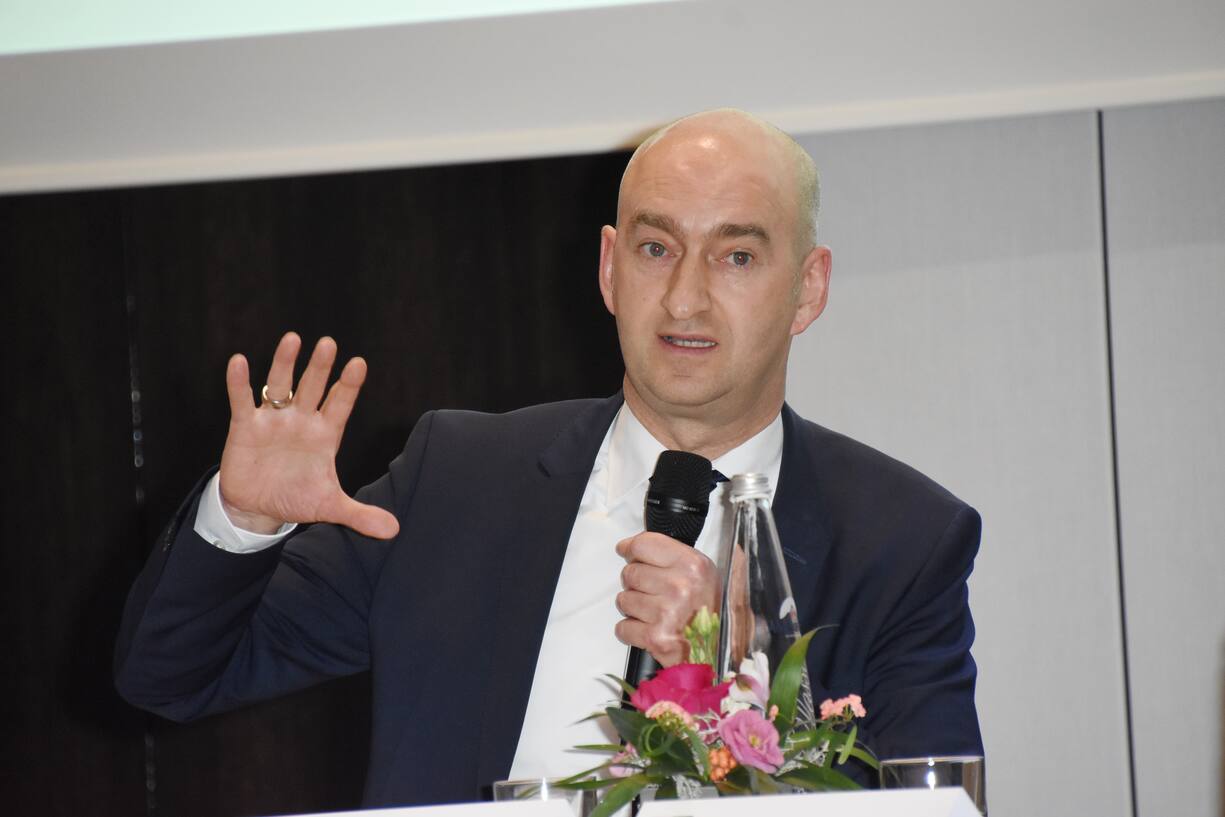 Wilken Bormann CEO Lufthansa Hub Muenchen Muenchen 02.12.19 IN der IHK Muenchen Oberbayern. Mobilitaet im Großraum Muenchen Welche Rolle nimmt der Wirtschaftsmotor Flughafen in Zukunft IHK *** Wilken Bormann CEO Lufthansa Hub Munich Munich 02 12 19 IN IHK Muenchen Oberbayern Mobility in the Greater Munich Area What role will the airport play in the future as an economic engine IHK