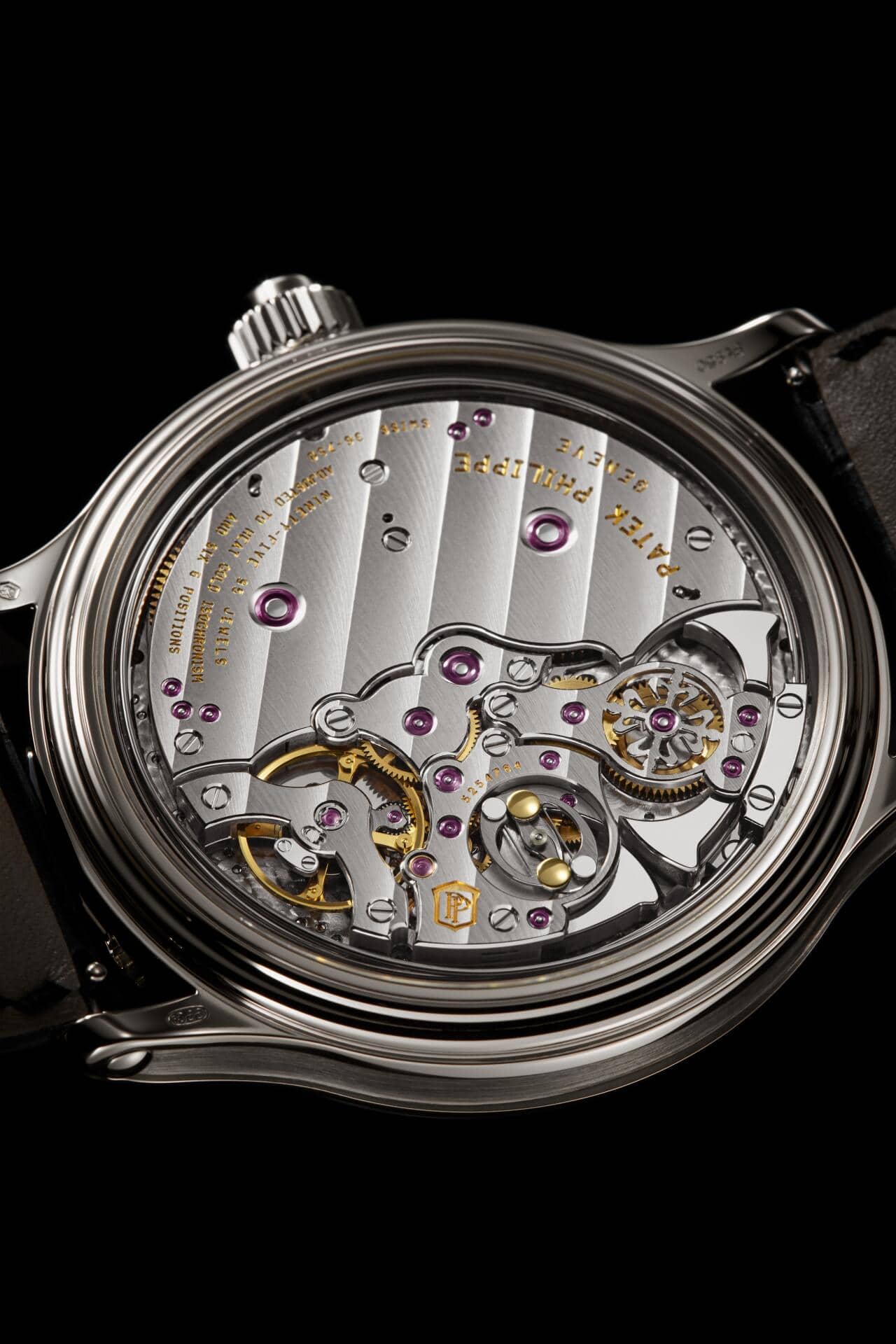 Patek Philippe konstruiert ihre Kathedralen-Tonfedern um das gesamte Werk herum.