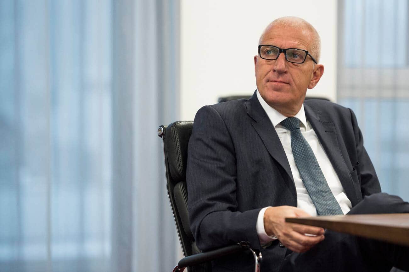 Pierin Vincenz, Vorsitzender der Geschaeftsleitung, aufgenommen an der Bilanzmedienkonferenz der Raiffeisen Gruppe, am Freitag, 27. Februar 2015, am Hauptsitz in St. Gallen. (KEYSTONE/Gian Ehrenzeller)