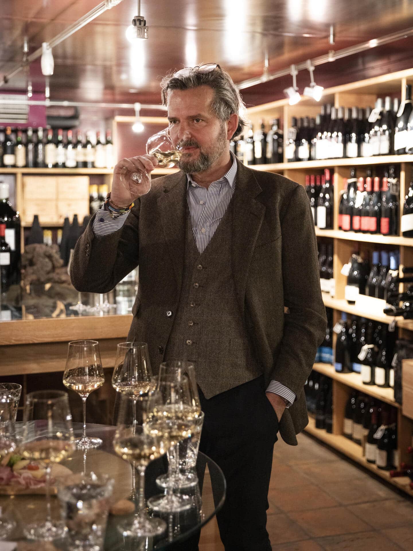 «Es sind häufig Ideologen dahinter, die ihre Zeit gekommen sehen, um jeglichen Alkohol, jegliches Vergnügen zu eliminieren», hält Nikolas von Haugwitz fest. Er ist CEO von Mövenpick Wein.