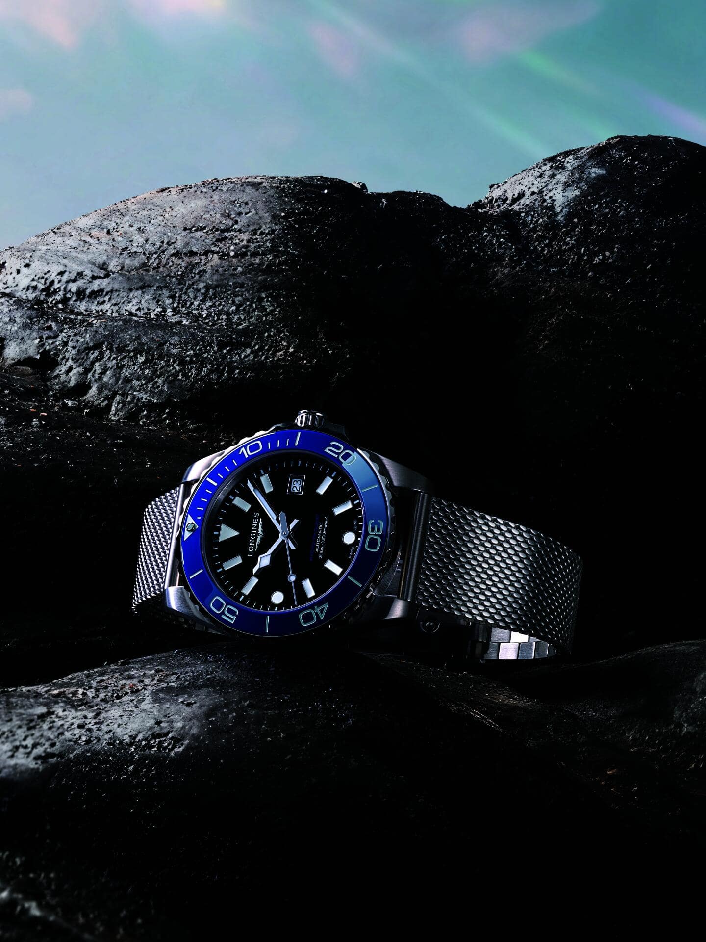 Longines Hydroconquest
Eben erst vorgestellt: Die Neuauflage des Taucheruhrklassikers. Es gibt die Uhr im 39- oder 42-Millimeter-Gehäuse – mit vier neuen Zifferblattvariationen und fünf Lünetten. Preis: 1700 Franken.