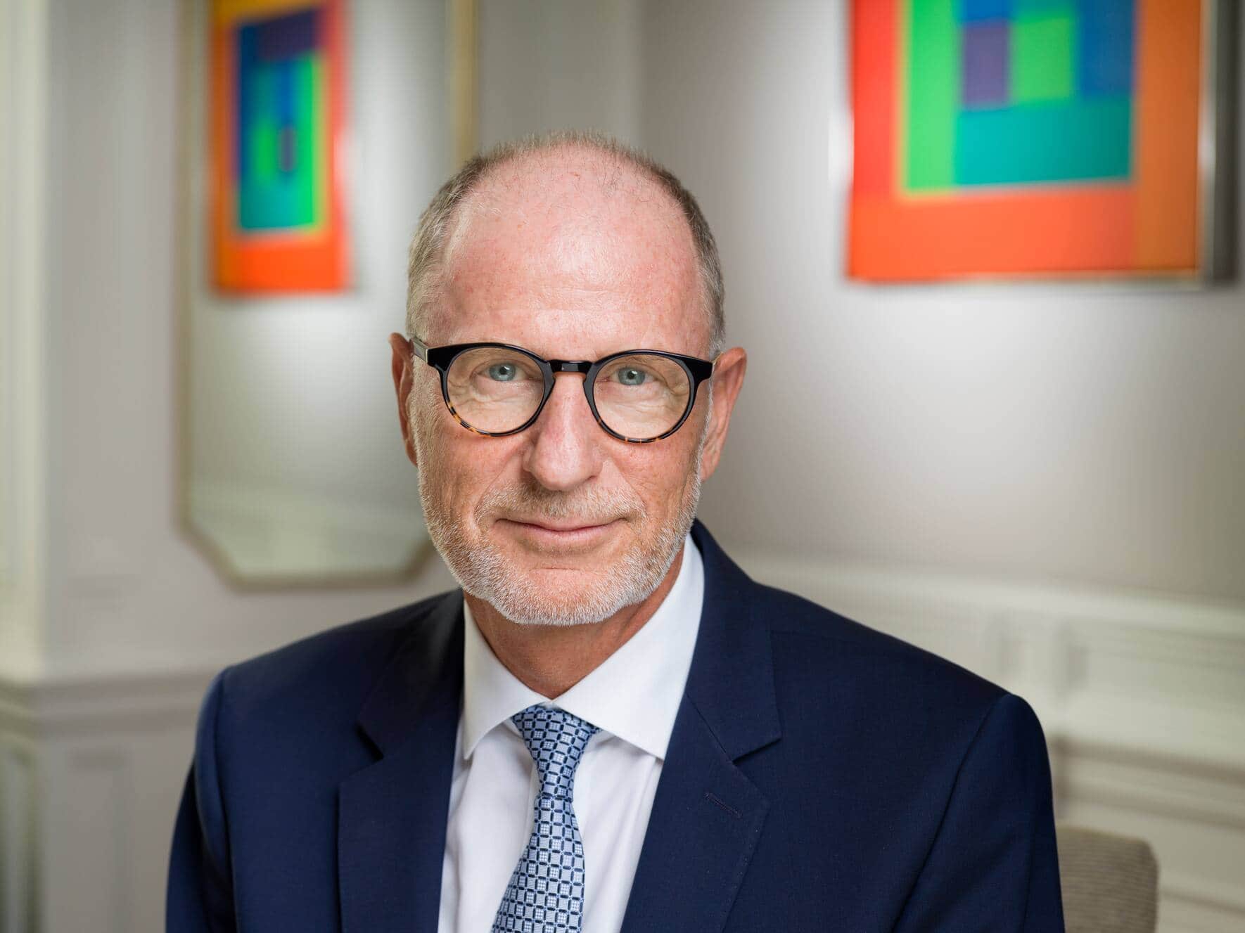 Portrait of Bernhard Hodler, CEO of private bank Julius Baer, taken at the bank's headquarters in Zurich, Switzerland, on August 22, 2018. (KEYSTONE/Bernhard Hodler)Bernhard Hodler, CEO der Privatbank Julius Baer, portraitiert am 22. August 2018 in die Bank am Hauptsitz in Zuerich. (KEYSTONE/Gaetan Bally)
