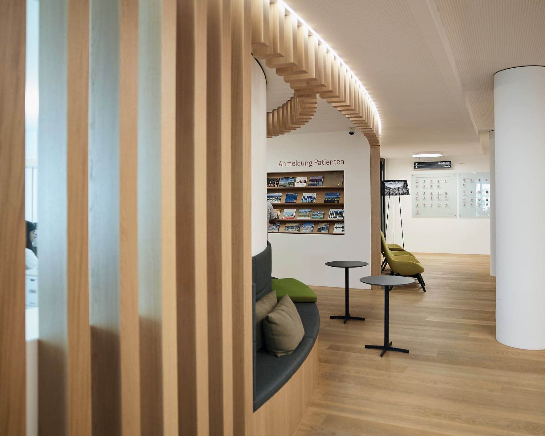 Suiten und Eingang des Kantonsspital Nidwalden in Stans