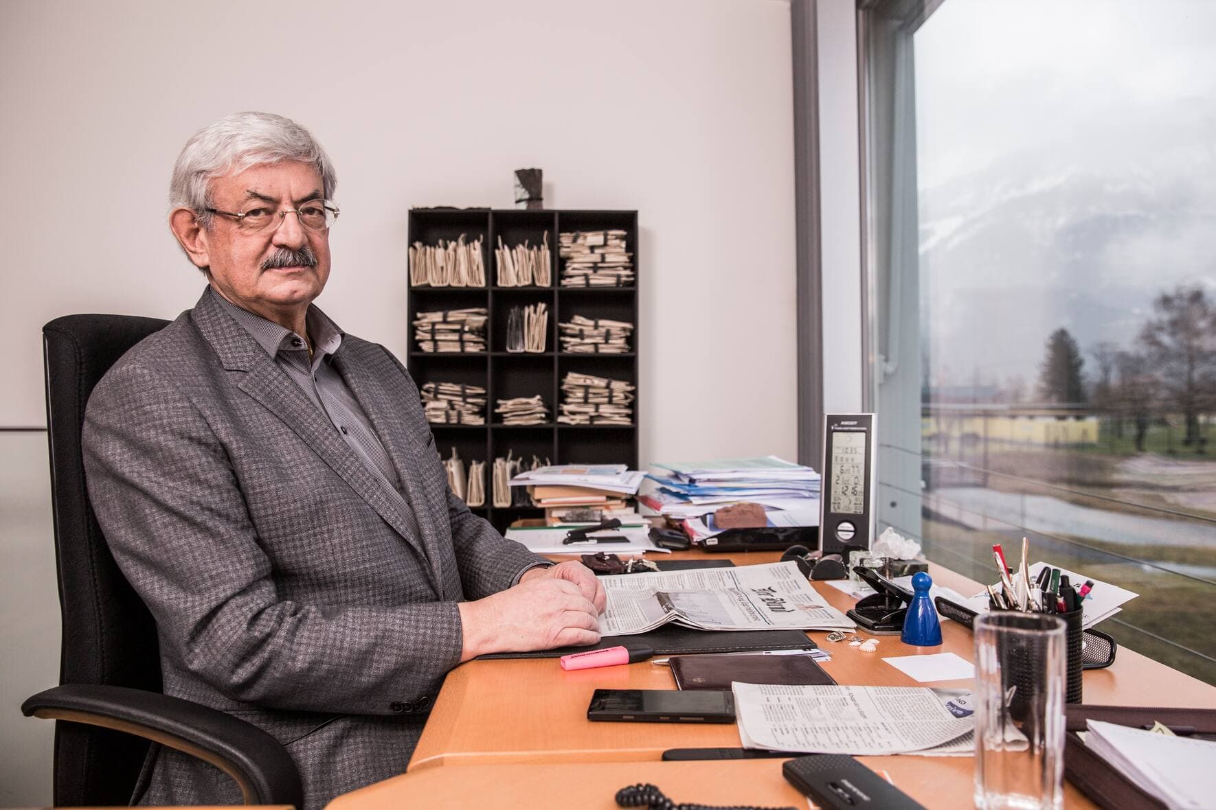 BRUNNEN SZ, 04.01.2018 - Der Kommunikationsberater und Tamedia-Verwaltungsrat Iwan Rickenbacher, fotografiert in seinem Buero in Brunnen SZ am Vierwaldstaettersee. (KEYSTONE/Pascal Mora)