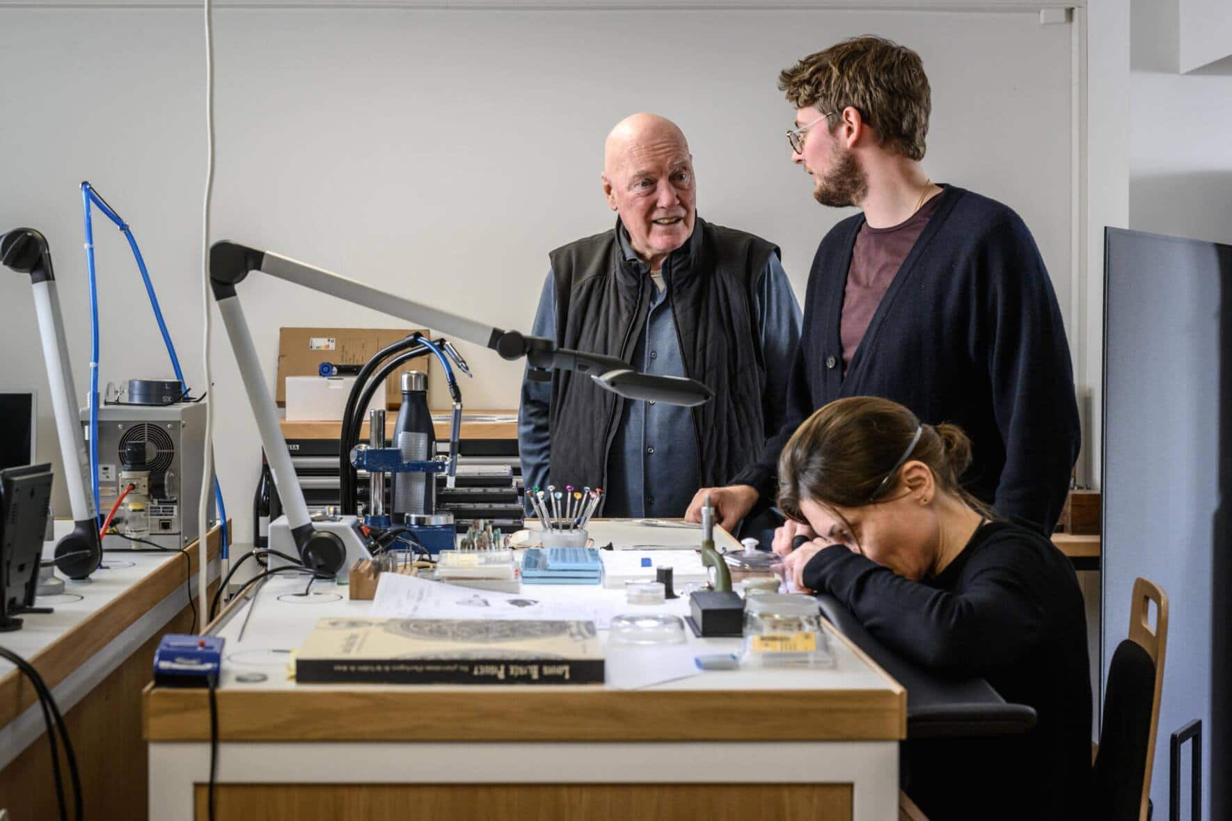 Verkaufen Uhren zu Spitzenpreisen: Jean-Claude Biver (l.) und Sohn Pierre.