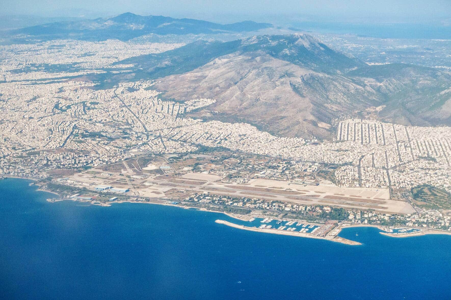 Luftbild vom alten Flughafen Athen-Ellinikon, der 2001 geschlossen wurde.