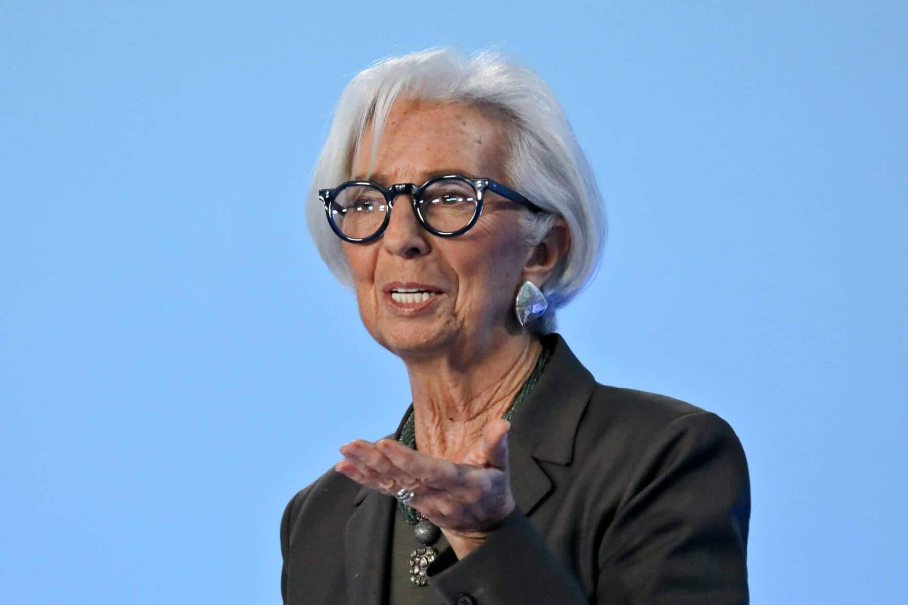Christine Lagarde signalisiert ihren vorzeitigen Abschied als Präsidentin der Europäischen Zentralbank und wäre offen für das WEF-Präsidium – Gründer Klaus Schwab setzt sich seit Längerem für diese Lösung ein.