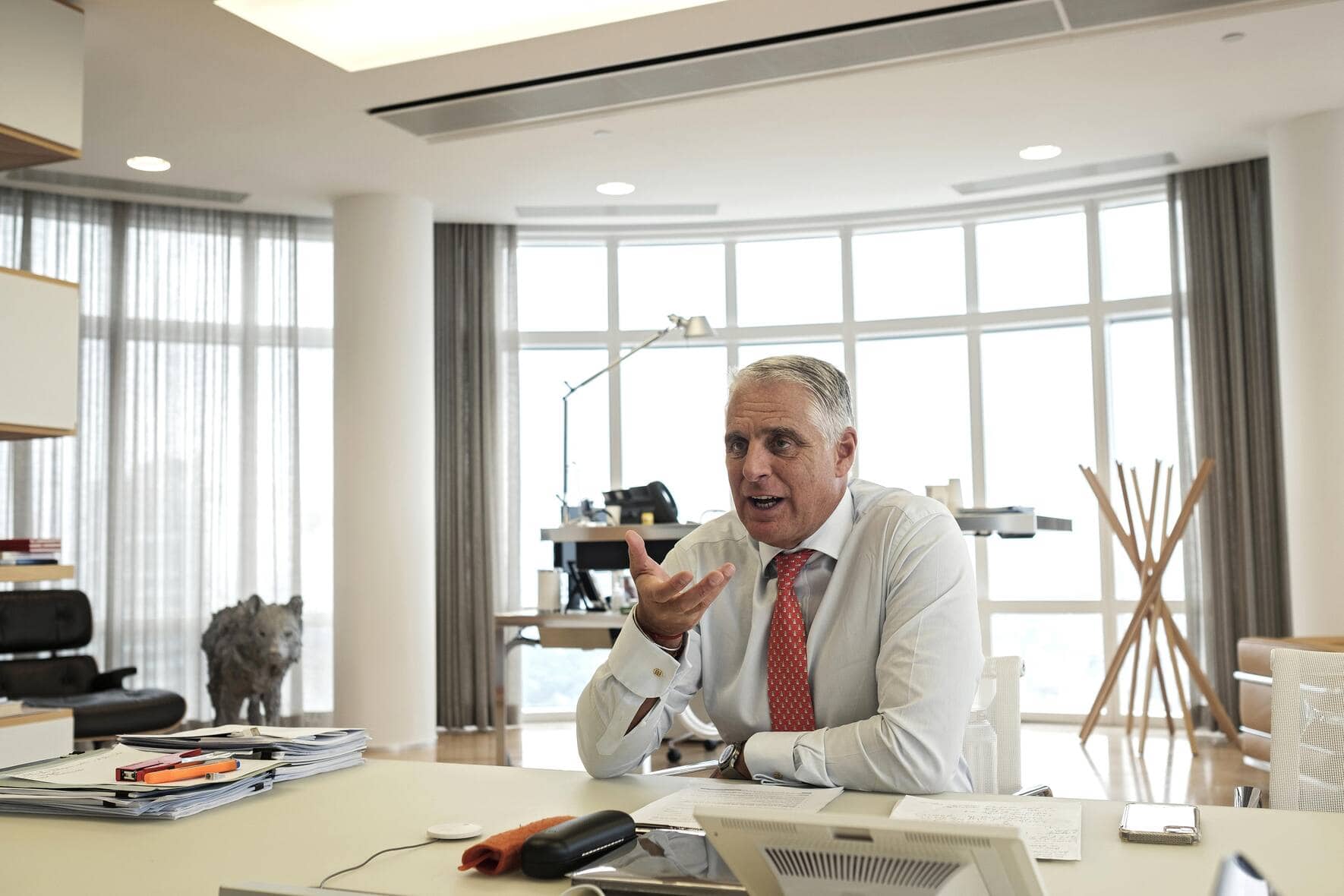 Duell: Die Santander-Präsidentin Ana Botin und Unicredit-Chef Andrea Orcel bekämpfen sich weiter vor Gericht