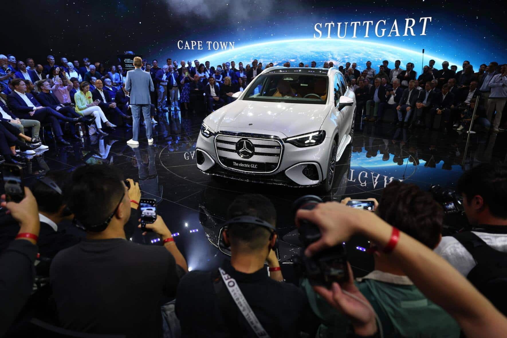 Mercedes stellt auf der IAA den neuen elektrischen SUV GLC vor.