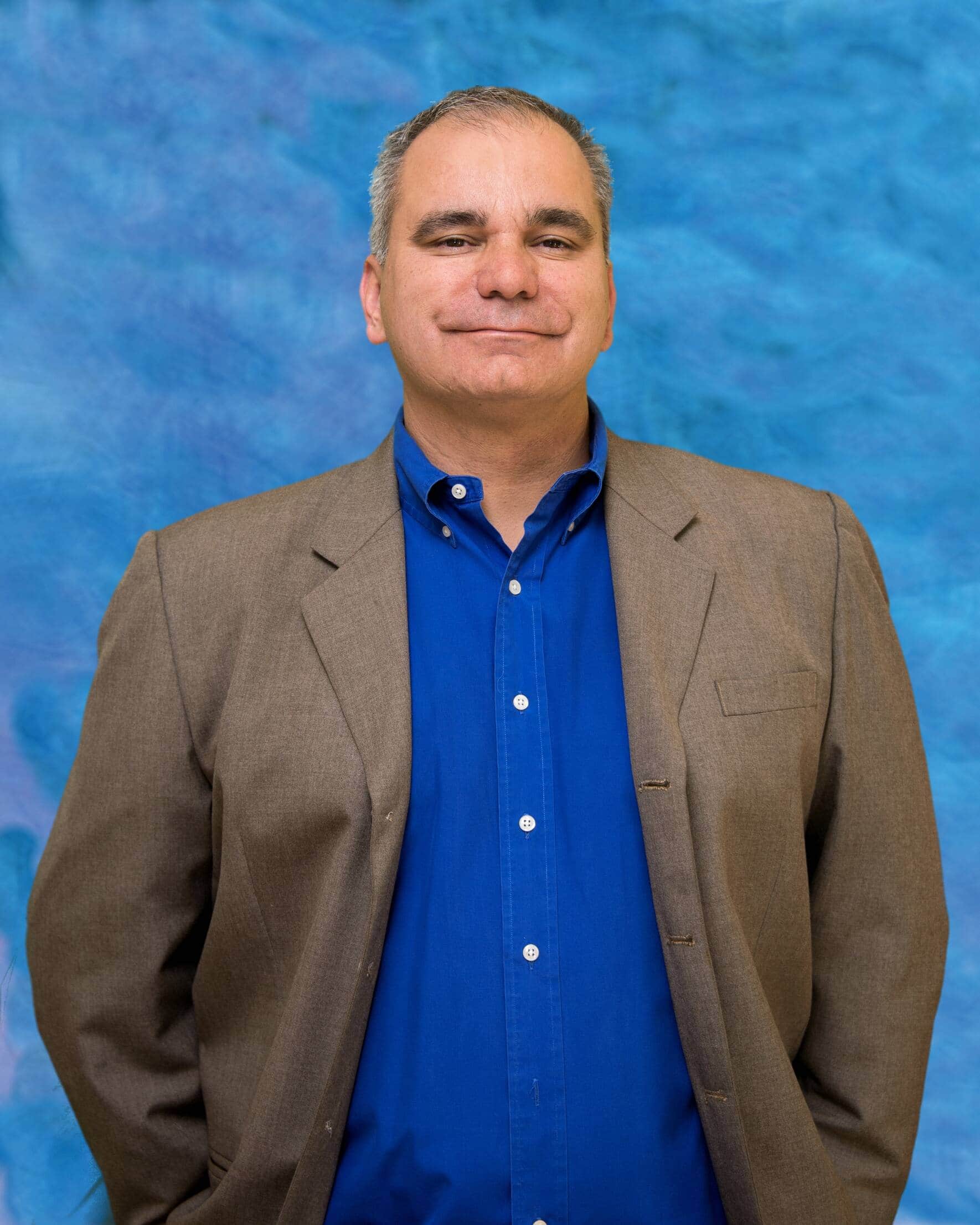 Alex Fries lebt als VC im Silicon Valley. Derzeit lanciert er Digital Twins Capital und einen Venture-Debt-Fonds.