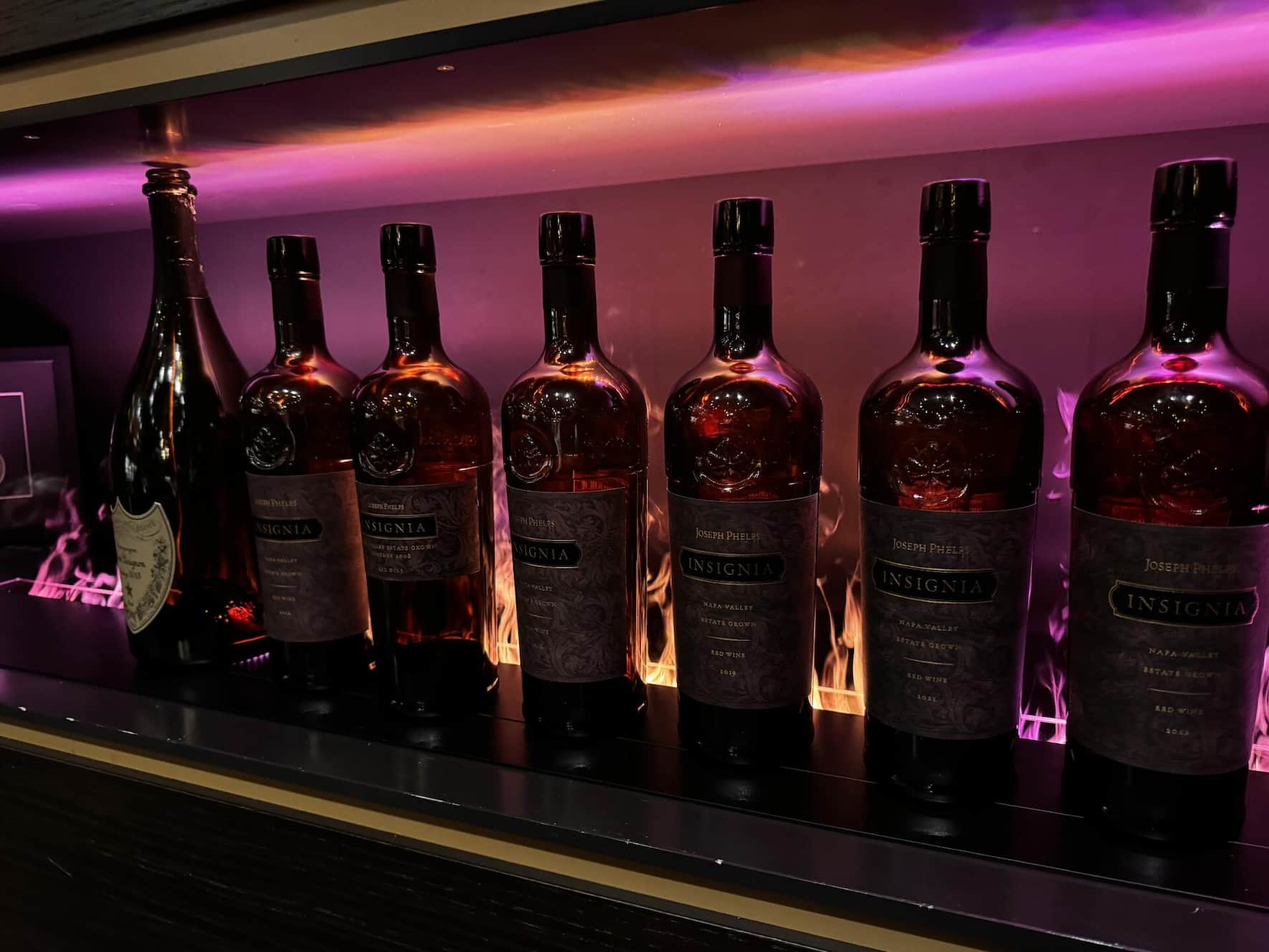 Im Wortsinn: Verkostung der Insignia-Jahrgänge 2008, 2014, 2016,2019,2021 und 2022 im Restaurant Napa Grill, Zürich.