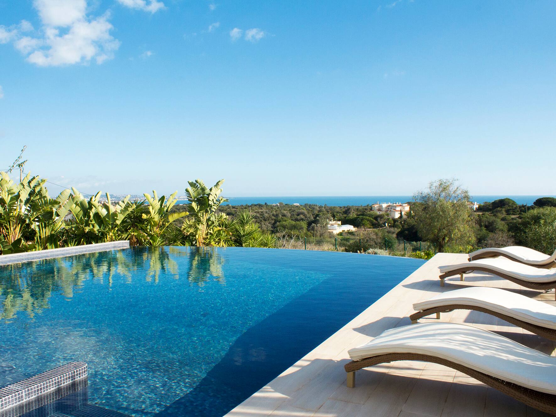 Villa mit 180 Grad Meerblick in Albufeira, Algarve