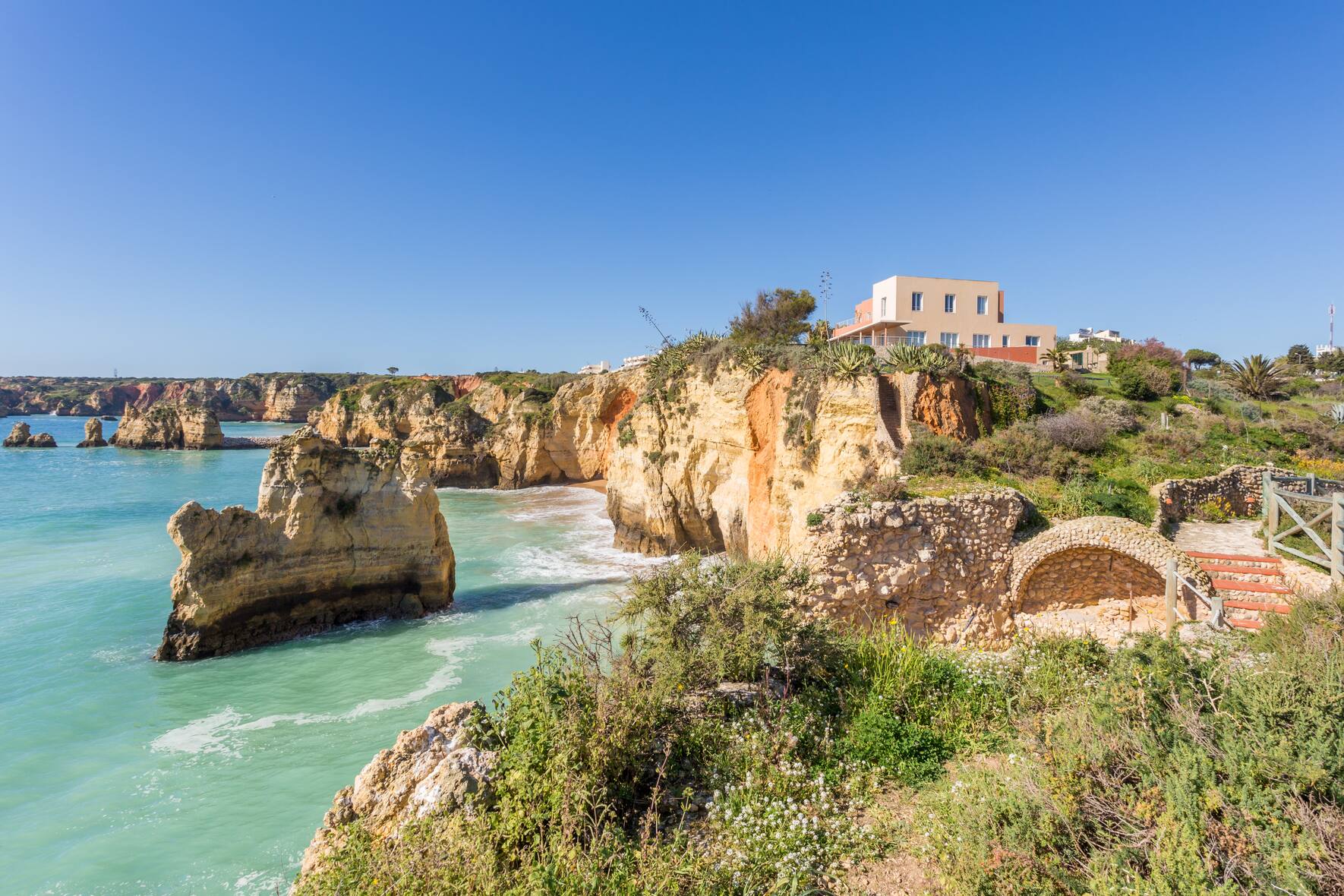 Villa mit Blick auf die Bucht von Lagos, Algarve