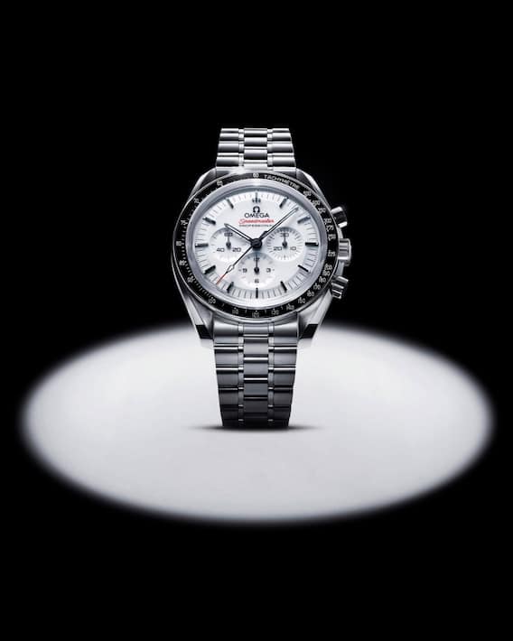 Die neue Speedmaster mit Edelstahlband.