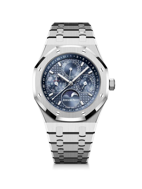 Audemars Piquet Royal Oak Perpetual Calendar: Die Ikone mit dem legendären «Tapisserie»-Look und einem Kalender bis ins Jahr 2100. Preis: Circa 95 200 Franken.