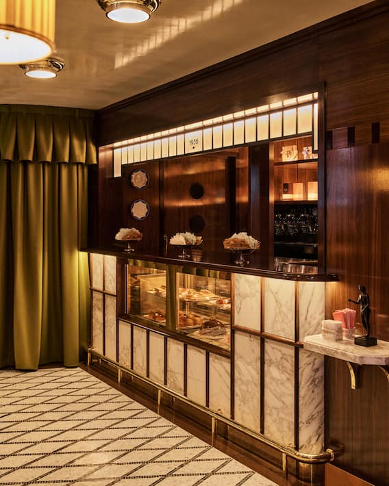 Restaurant Sant Ambroeus.