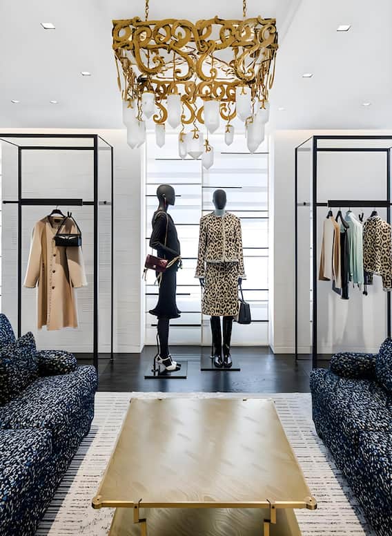 Mode und Taschen von Chanel gibt es nun auf drei Etagen.