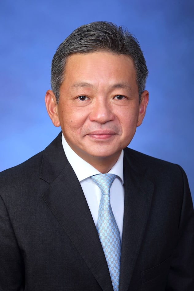 Lee Kong, GL Bank JUlius BÃ¤r