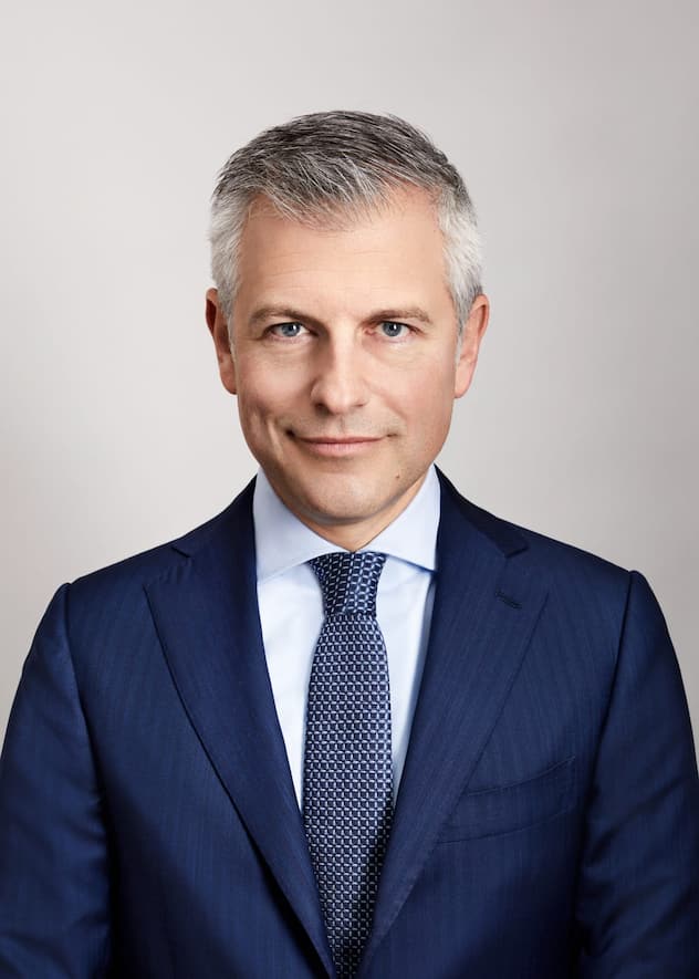 Yves Robert Charrue , GL Bank JUlius BÃ¤r