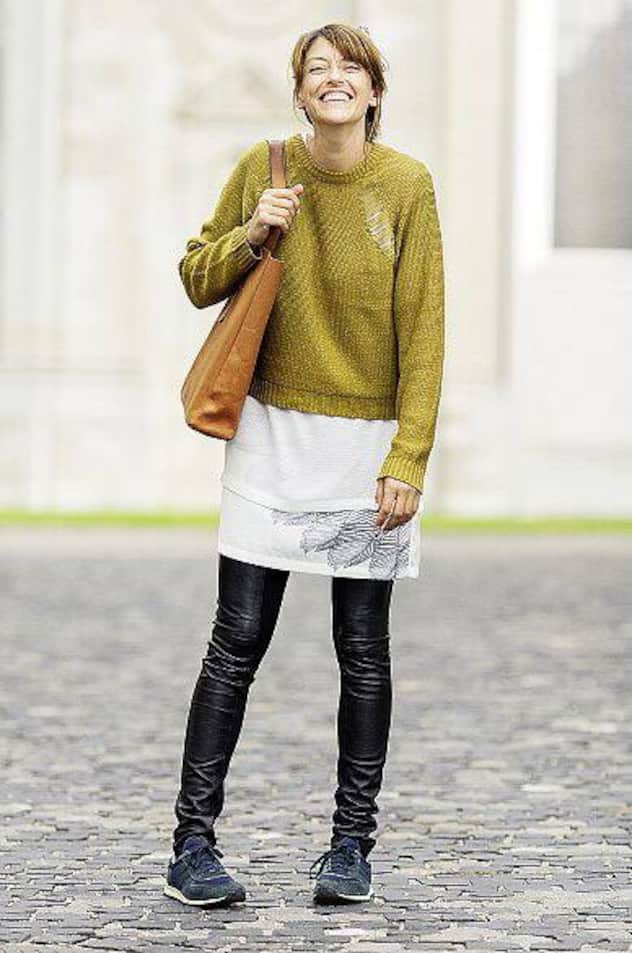 Sandra Schmitter, 32, Boutiqueinhaberin 
Moho Pulli: Cheap Monday. Kleid: Suit. Hose: Minimum. Tasche: Sandqvist. Schuhe: Adidas. Tasche: Moho.