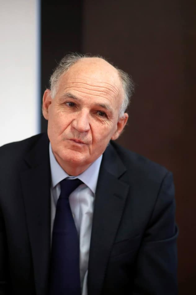 Pierre-Andre de Chalendar, chief executive officer of the French construction materials group Saint-Gobain, attends a news conference in La Defense business district of Paris, France, November 26, 2018. REUTERS/Benoit Tessier - RC14D087F930