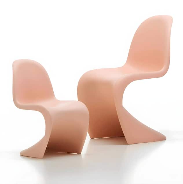 Designgeschichte hat auch der Däne Verner Panton geschrieben. Vitra begann 1967 mit der Produktion seines Kunststoffstuhls, bekannt unter dem Namen Panton Chair.