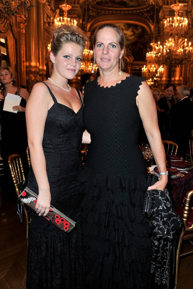 BARONNE BENJAMIN DE ROTHSCHILD ET SA FILLE NOEMIE - SOIREE DE GALA A L'OPERA GARNIER POUR PASTEUR-WEIZMANN "ENSEMBLE POUR LA SCIENCE ET POUR LA PAIX DANS LE MONDE"