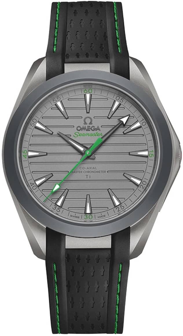 Die Omega Seamaster Aqua Terra 150m Ultra-Light wiegt mit Textilband nur 55 Gramm.