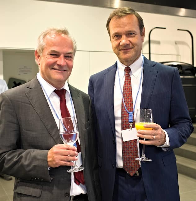 Christoph Lengwiler, Hochschule Luzern;Manuel Ebner, Bank of America Merill Lynch