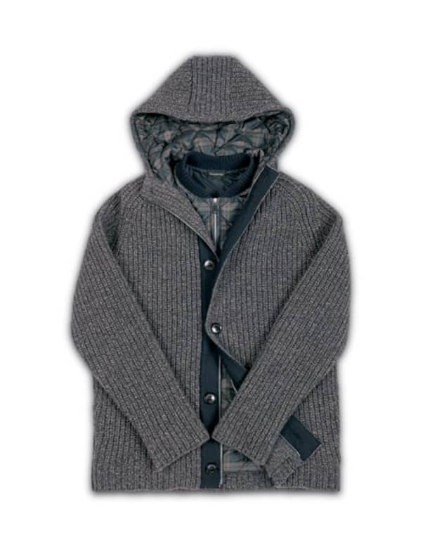 Sportlich: Ermenegildo Zegna
Ermenegildo Zegna hat eine Grobstrickjacke aus Schaf- und Yakwolle mit herausnehmbarer, gesteppter Mikrofaserweste und einen Knopfverschluss entworfen. Am wirkungsvollsten lässt sie sich mit einer dunklen Jeans und Winterstiefeln kombinieren. Preis 2.280 Franken Bilder: PR