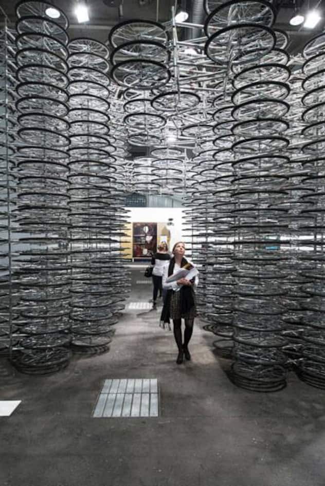 Der berühmte Chinese Ai Weiwei zeigt eine Installation mit dem Namen «Stacked».
