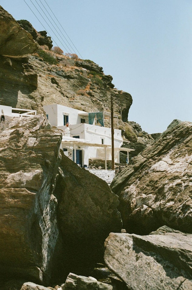 Die Insel Sifnos ist reich an hoch­wer­tiger roter Tonerde.