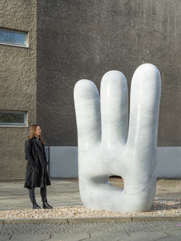 Big_Marble_Claudia_Comte