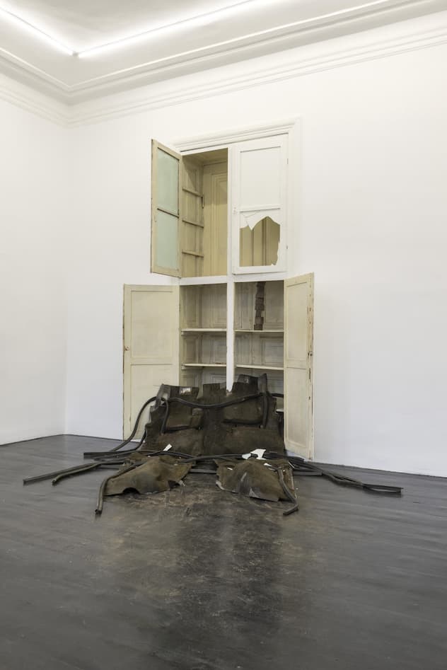 <p>Ser Serpas «Through the Loop and the Belt», 2019, Galerie LC Queisser, Tiflis.</p>