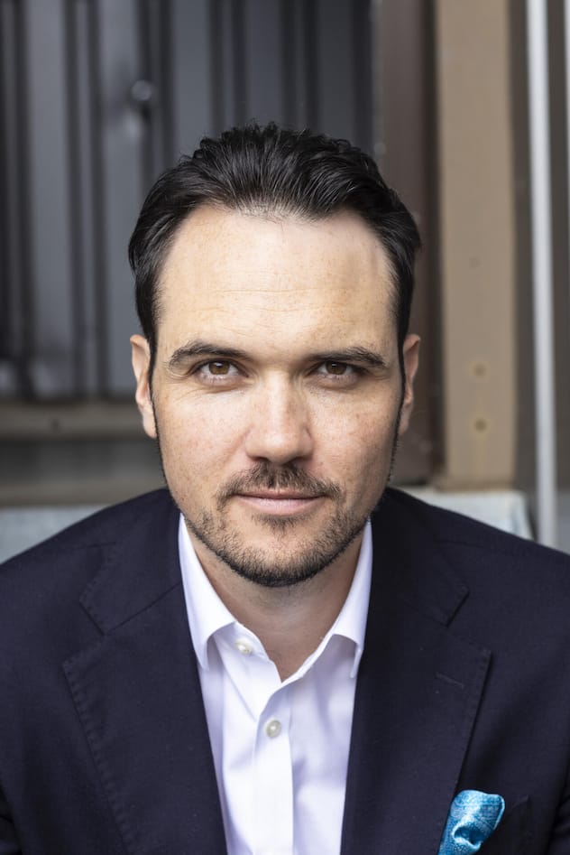 <p>Johannes Läderach, CEO of Läderach</p> <p>Johannes Läderach, CEO </p>
<p>Läderach (Schweiz) AG Bleiche 14, 8755 Ennenda</p>