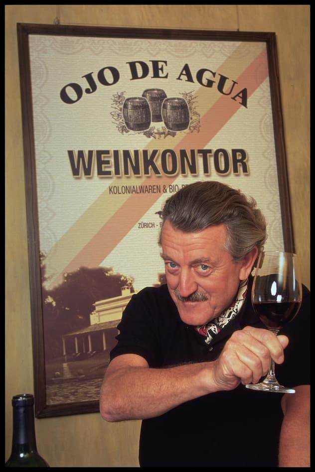 <p><strong>Dieter Meier züchtet auch Rinder:</strong> Seit bald dreissig Jahren hat der Yello-Musiker in Argentinien ein Zuhause. Nebst Wein und Rindfleisch produziert er auch Gin, Nüsse und Honig.</p>