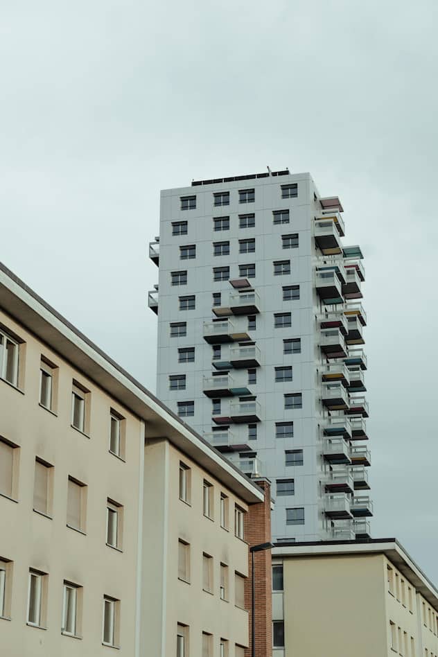 <p>Auf dem Hochbord in Stettbach kommen immer mehr Hochhäuser dazu.</p>
