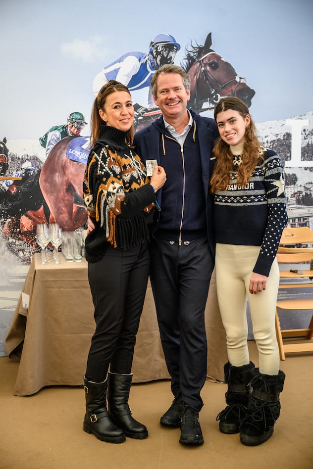 Peter Fanconi (GKB Bankpraesident) mit Daniela Fanconi und Tochter Chiara FanconiWhite Turf 2022 Event in St.Moritz. PhotoCredit: fotoSwiss.com/cattaneo