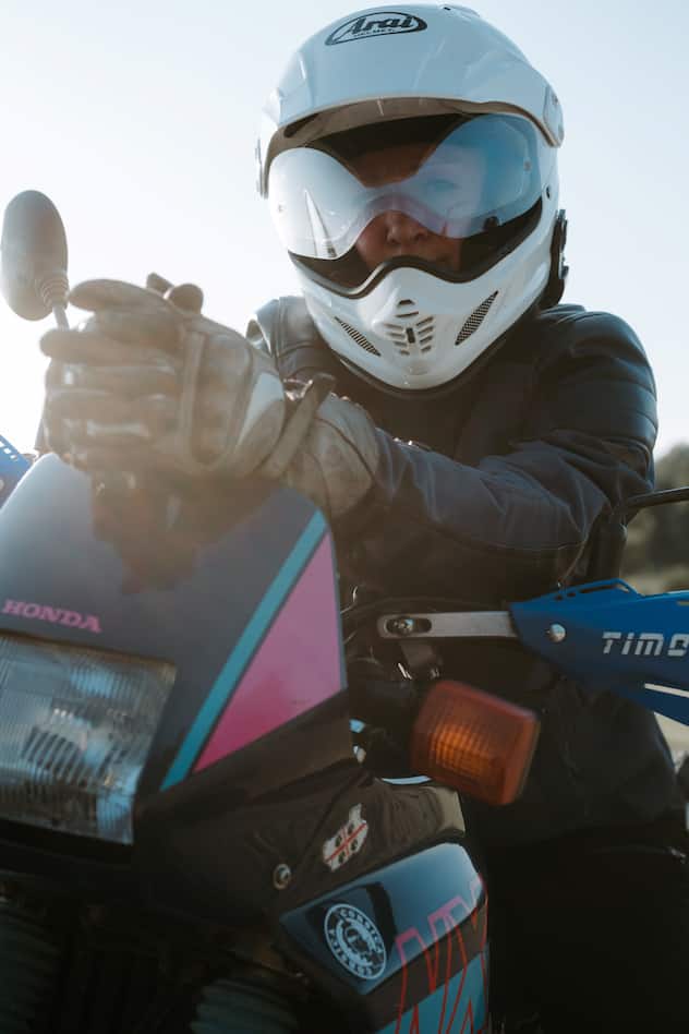 Claudia liebt die Unabhängigkeit mit dem eigenen Bike. Sozia war gestern.