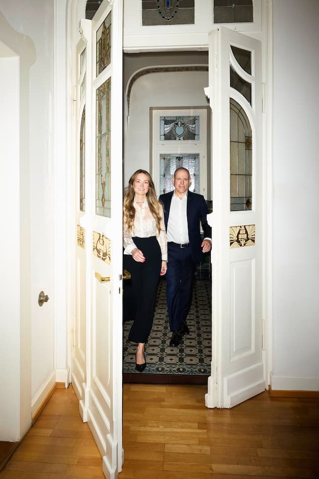 DynamischesDuoBirte von Seggern und Lars Keller verkaufen für Engel & Völkers Immobilien für «gehobene Ansprüche».