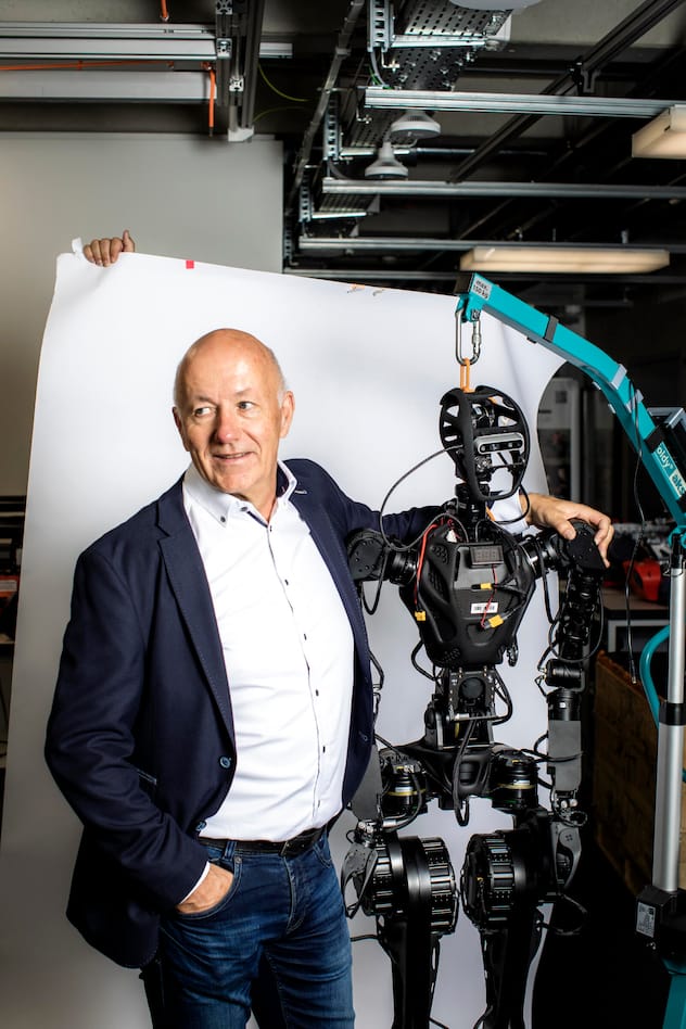 Der PateAn Professor Roland Siegwart (r.) kommt man kaum vorbei, wenn es in Zürich um Robotik geht.